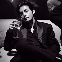 KIM VINCENT (ROYAL RARE ENIGMA)
