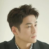 สุชัย [พ่อนางเอก]