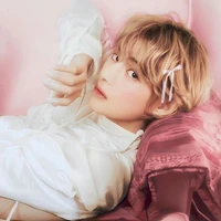 Kim Taehyung (Rare Omega)