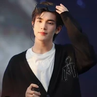 ไฟน์ / นายเอก 👑
