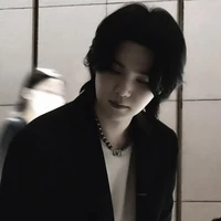 Min Yoongi / Jungkook