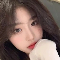 Laura Alexander(Adik Damian)
