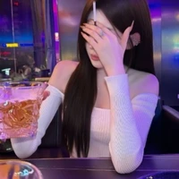 ธิชา  กุลธิชา