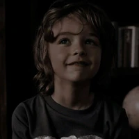 ☆𝑻𝒉𝒆𝒐•