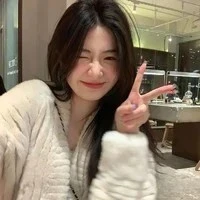 เหมิง(หลานบุญธรรมยายนางเอก+ชะนี🍓)