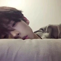 ต๊อป{เพื่อนนอ.}