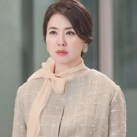 Kim min ji(tae mom)