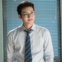 Kim lee Wang (tae brother)