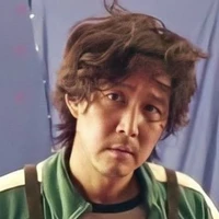 gi-hun( coffee shop owner)