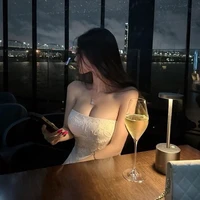 มีนา