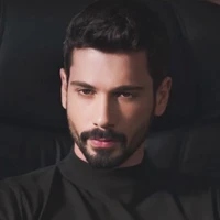 Alexander  Romano/ML