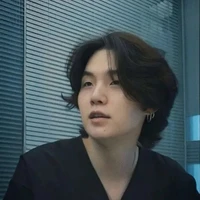 Jeon yoongi(elite Alpha)