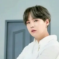 Min yoongi(DO)