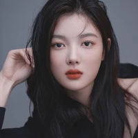 Kim Yoo jung