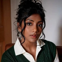 Diya [FL sister/ Twin of Dev]