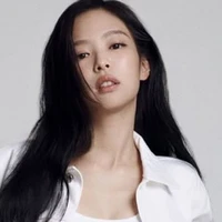 (Teahyung sis/Lisa wife)