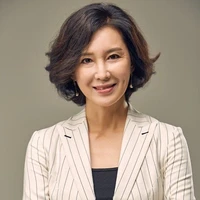 มุกดา(ย่าของน.อ)