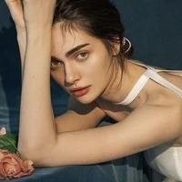 𝗘𝗩𝗘𝗟𝗬𝗡 𝗤𝗨𝗜𝗡𝗡