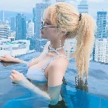 ไอรีส♡นางเอก