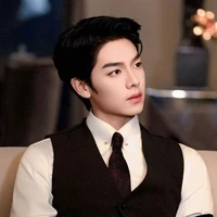 Lu Weichen (ML)