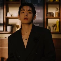 Kim Taehyung (V)