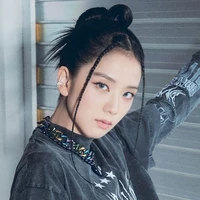 Kim jisoo (Jennie