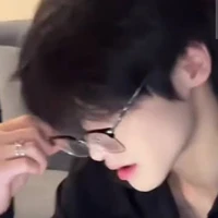 มาร์ค{เพื่อนน.อ สภานักเรียน}