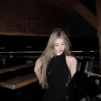 เอริซ👑 | นางเอก