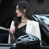 อุษา(ป้าพอ.+เเม่ออสติน)