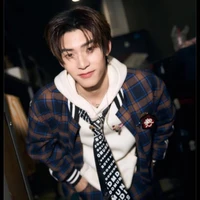 เป็นหนึ่ง(น.อ)