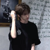 วิกเตอร์//เพื่อนน.อ