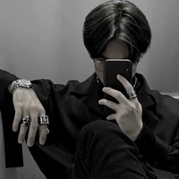 ใต้ฝุ่น//เจ้าของสนามแข่งรถ