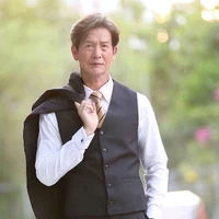 ลู่ซิ่ง(พ่อพระเอก)