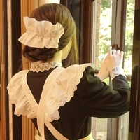 น้อย(หัวหน้าแม่บ้าน)