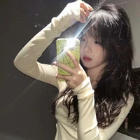 ชมพู่​(น.ร)​