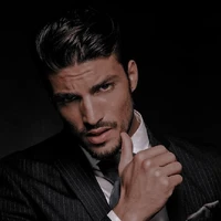 Lucas Moretti (FL brother/ RH of ML)