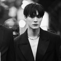 Lee Jeno // seme + pihak atas //