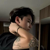 กล้า(การ์ดส่วนตัวของน.อ)