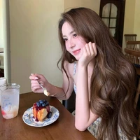 หมิงหมิง เจ้าของหอ203