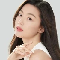 Kim Jun Ji Hyun (mother of Taehyung)