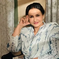 Sakeena Rehaan Khan (ML Mother)