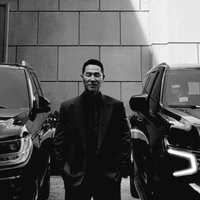Mr Lee