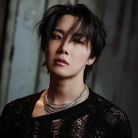 Jung Hoseok(shaman)