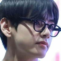 Taehyung (Author)