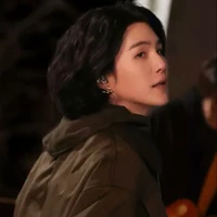 Jeon AugustD [18 years old{Rrere Alpha}