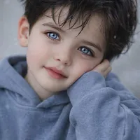 Eli Victor Bennett - Mc
