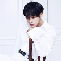 ᴋɪᴍ ᴛᴀᴇʜʏᴜɴɢ