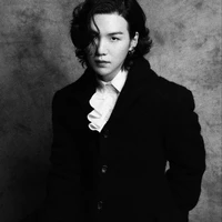 Jeon Yoongi ( big brother)