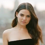 Davina (Mãe)