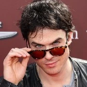 Damon (irmão mais velho)